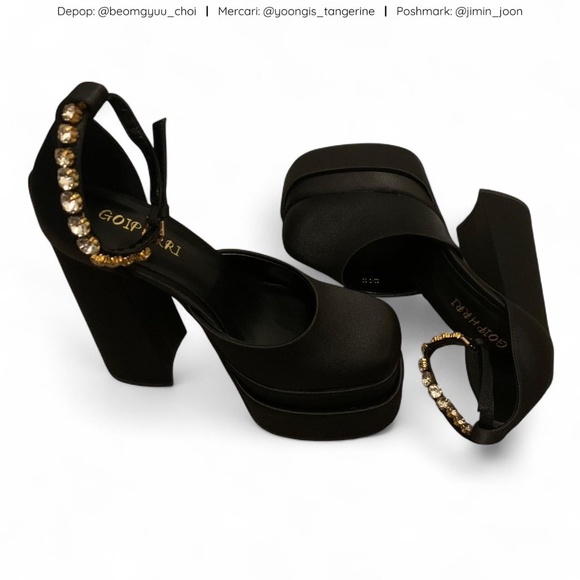 Black stacked platform pumps <3 - Picture 3 of 5